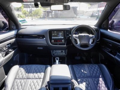 2022 Mitsubishi Outlander PHEV 2.4 GT PREMIUM 4WD รูปที่ 14